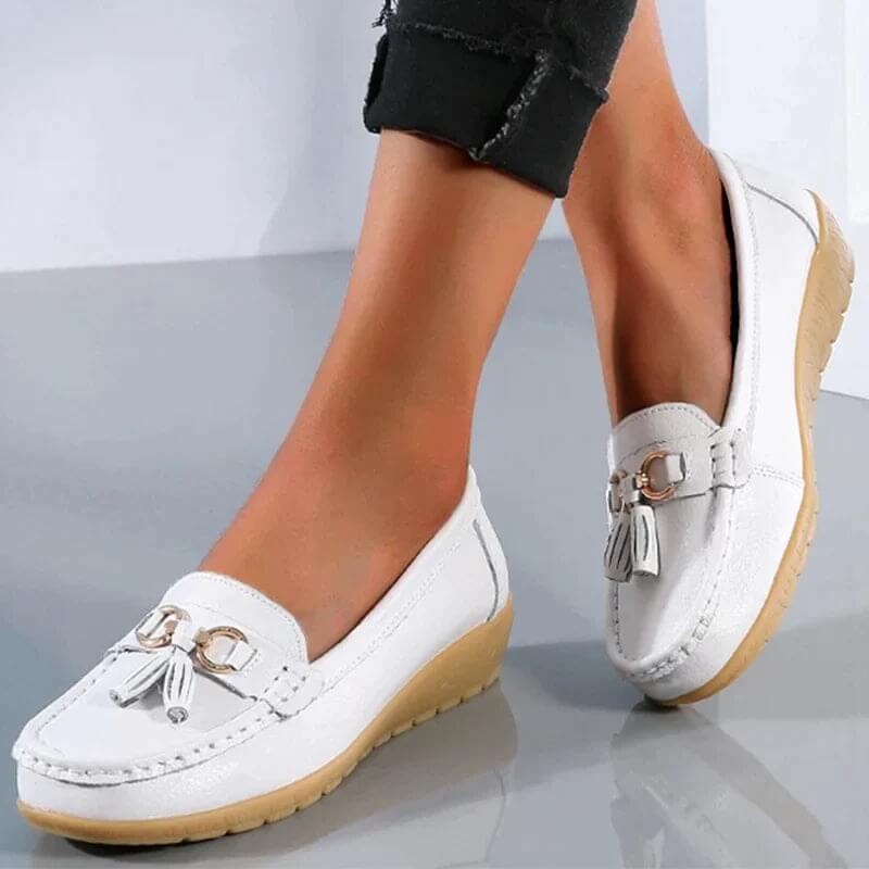 Vibonanza | Orthopedische Leren Loafers met Tassel Detail