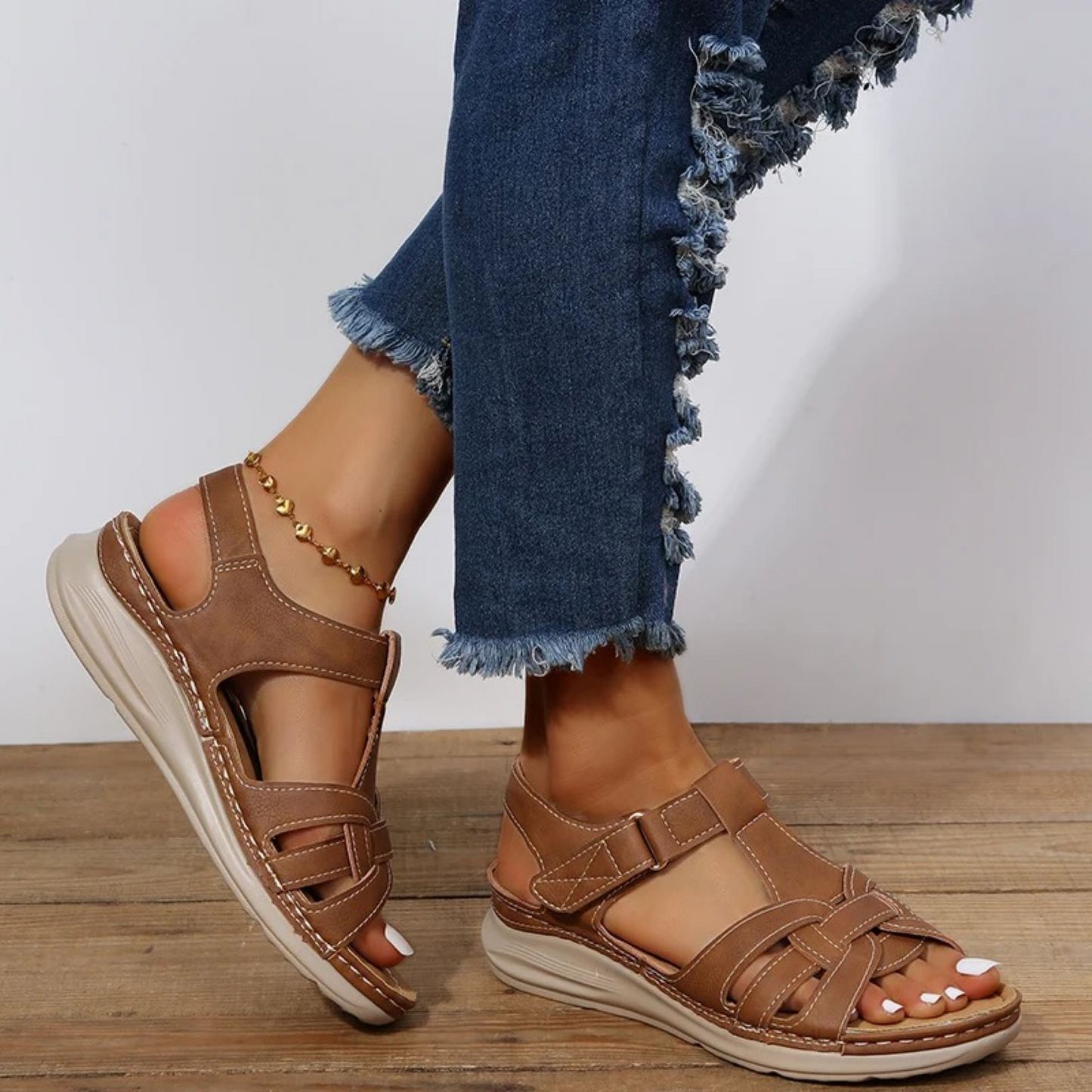 Vibonanza | Dames Suède Sandalen met Verstelbare Bandjes