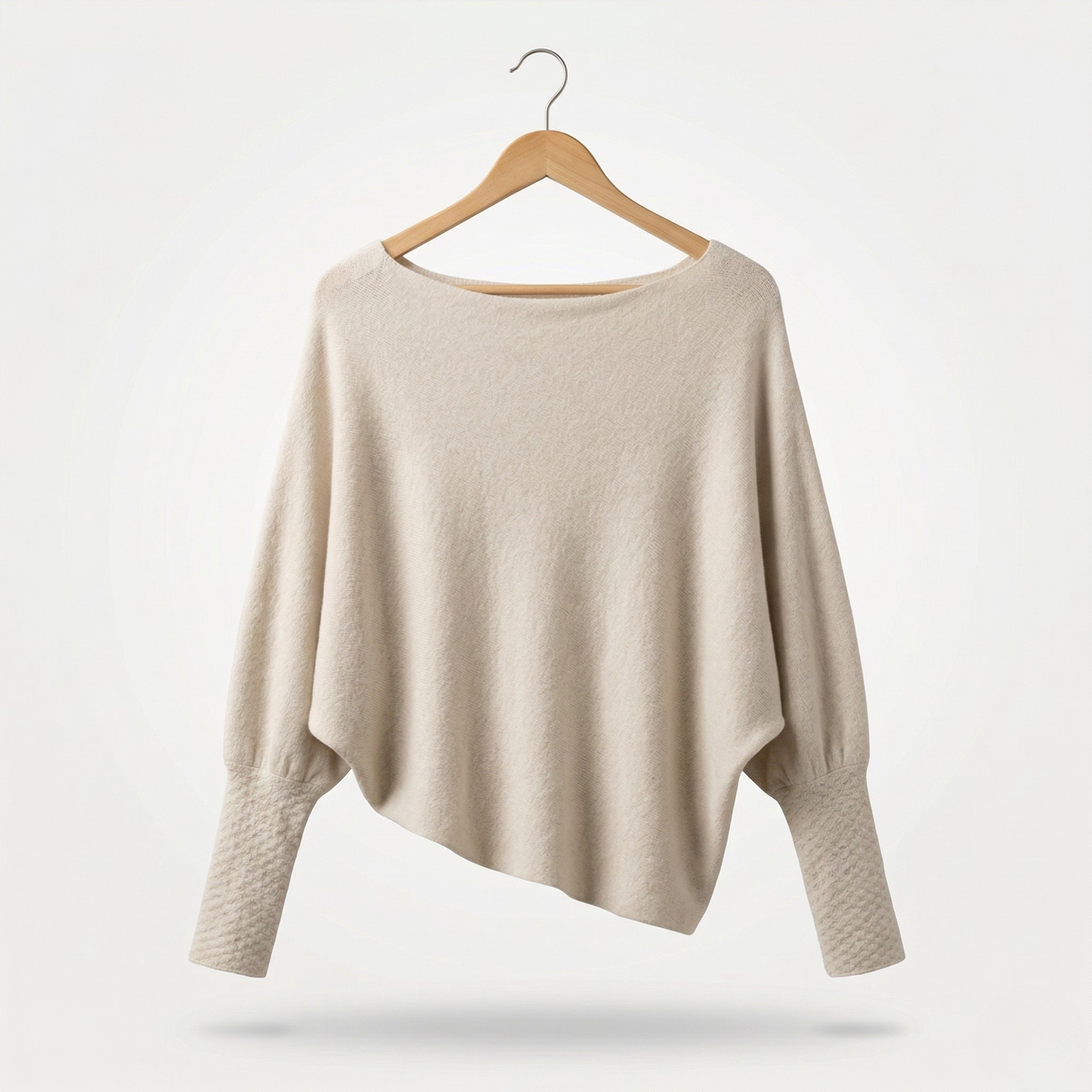 Vibonanza | Elegante Oversized Beige Trui