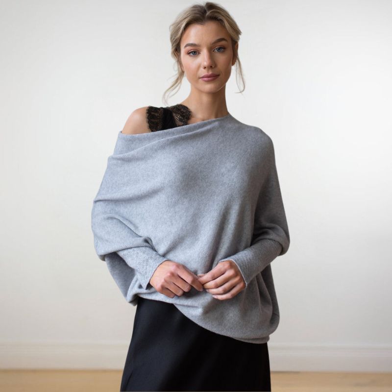 Vibonanza | Elegante Oversized Beige Trui